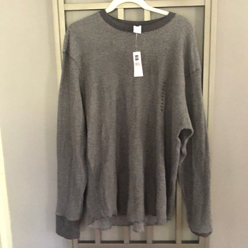 NWT Gap Heathered gray thermal shirt. Size XXL